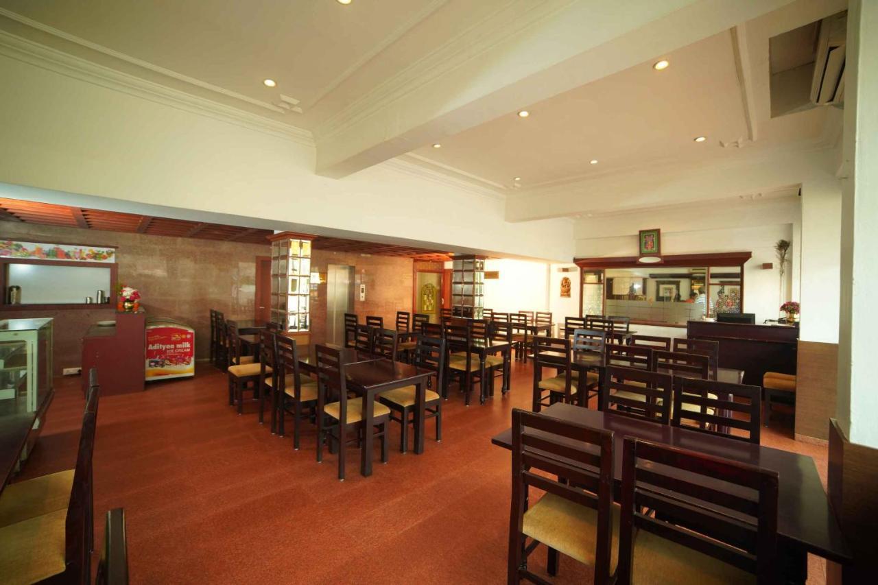 The Vyshakh Hotel Guruvayur Exterior photo